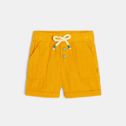 شورت من القطن الخفيف النافر